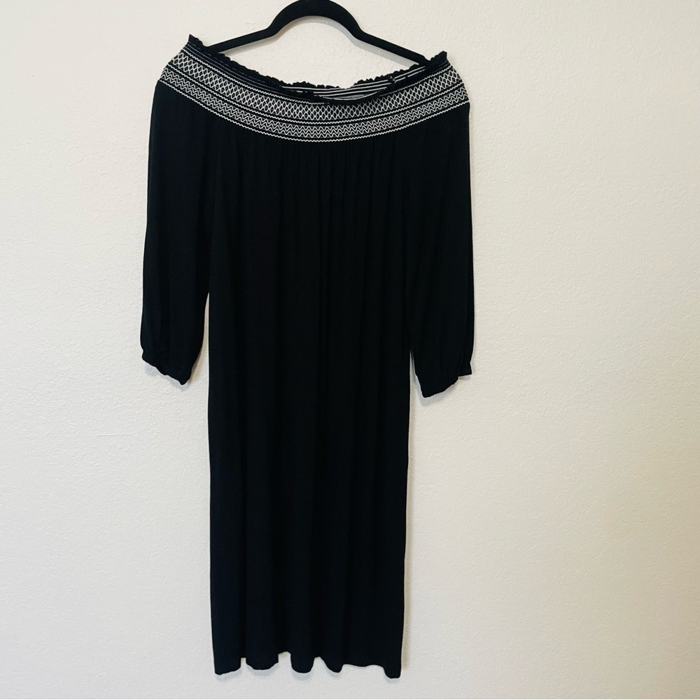 Chico’s woman over the shoulder casual dress size 2 Medium black flowy minimal